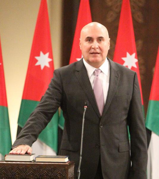 الاستثمار في المحافظات ....ناعور بيت دواء الاردنين