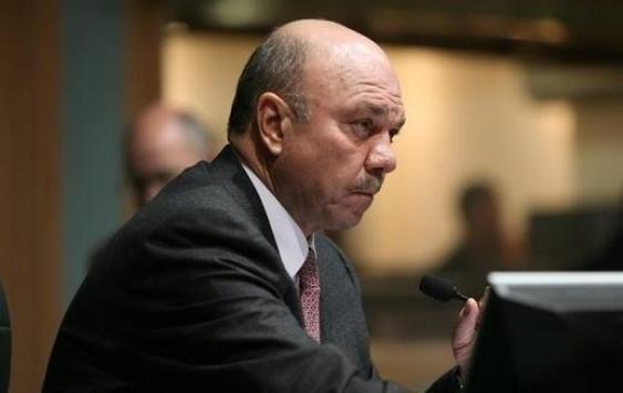 الفايز: أنا ضد سحب السلاح .. و الأردني لا يشهره ضد الدولة و هنالك فرق ما بين اقتنائه و حمله .. تفاصيل