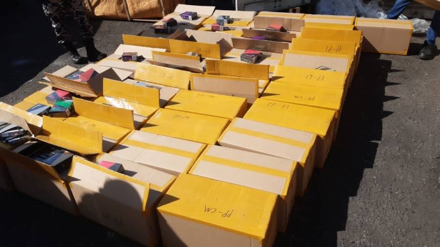 الجمارك تحبط تهريب سجائر إلكترونية في العقبة