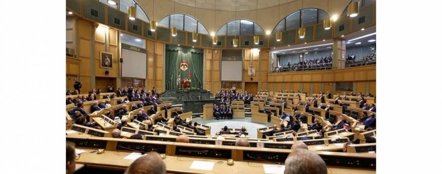 73 تشريعاً بانتظار النواب منها 26 قانوناً مؤقتاً