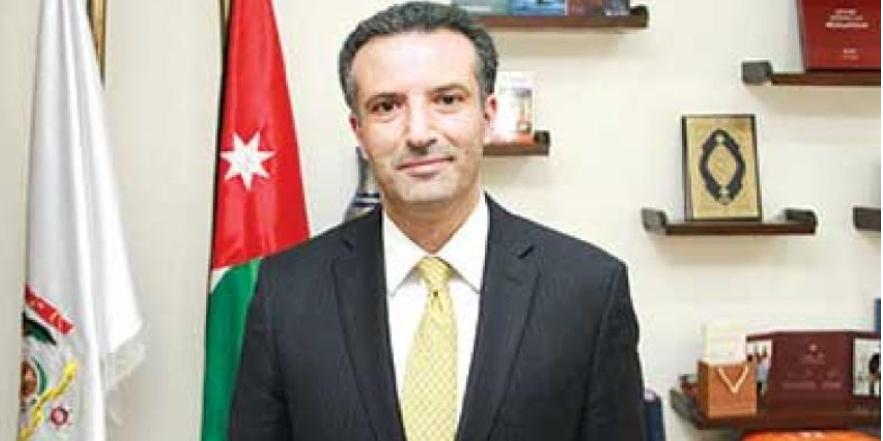 وزير السياحة يعلن تعافيه من فيروس كورونا المستجد