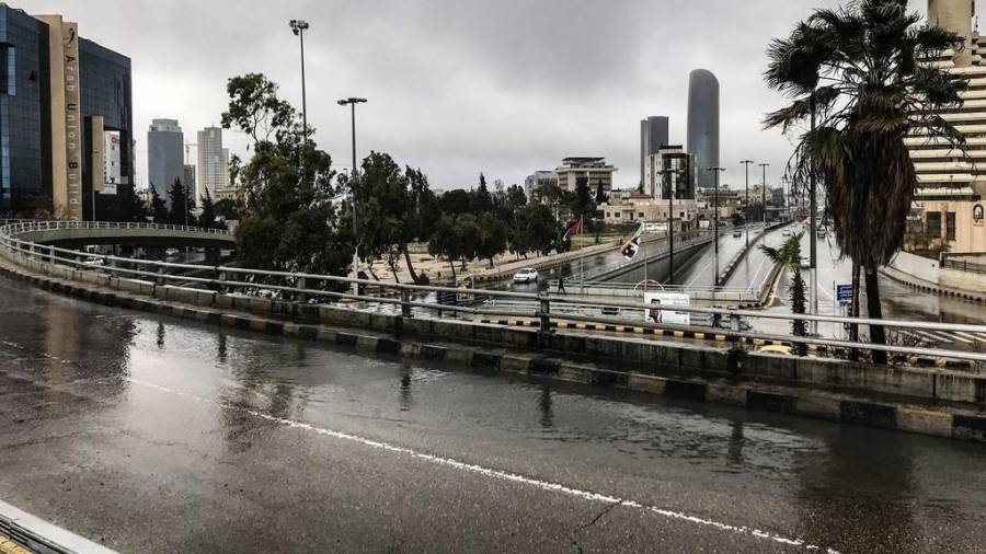 استمرار تأثير الكتلة الهوائية وأمطار غزيرة لثلاثة أيام