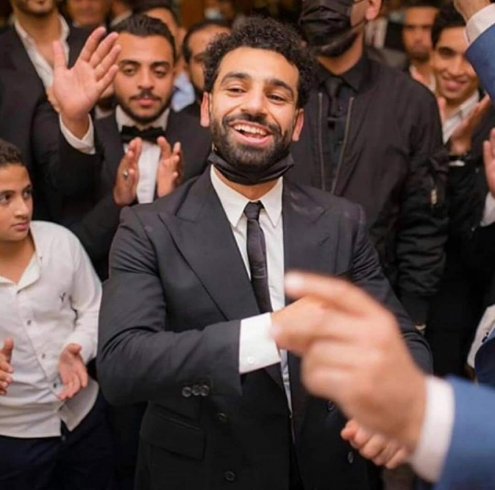 محمد صلاح واصابه اثنين من أسرة بفيروس كورونا