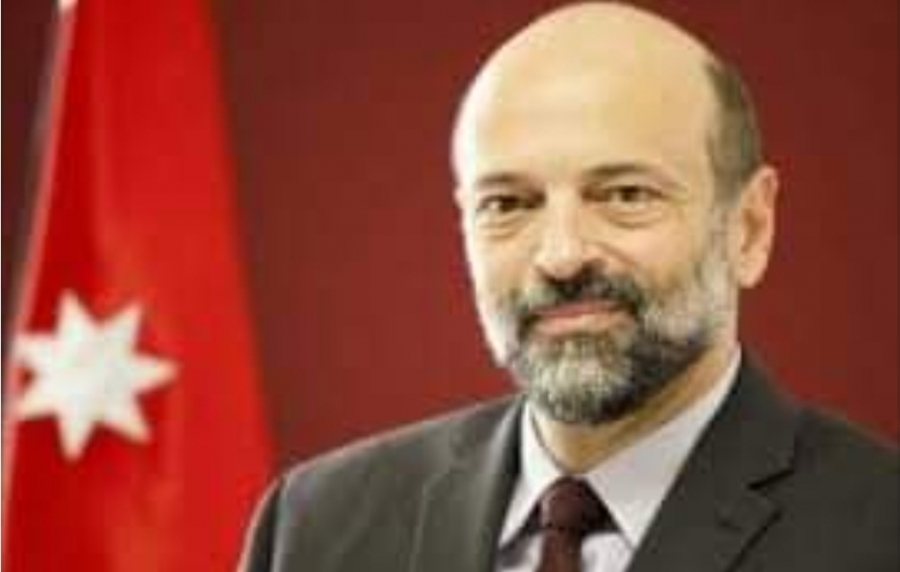 ما حقيقة عمل الرزاز في البنك الدولي