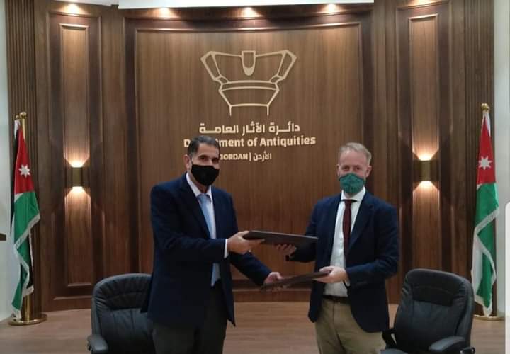 توقيع مذكرة تفاهم بين الآثار العامة وشركة الجبل الفيروزي للتدريب.