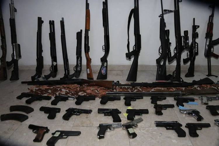 مشروع قانون معدل الأسلحة والذخائر: إلغاء جميع تراخيص الأسلحة و اصداار رخص جديدة .. وإلزام تسليم الأوتوماتيكية مقابل التعويض