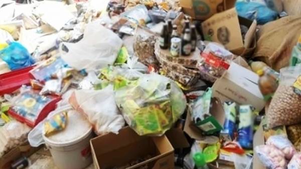 إتلاف 20 طنا من الأغذية الفاسدة بالكرك