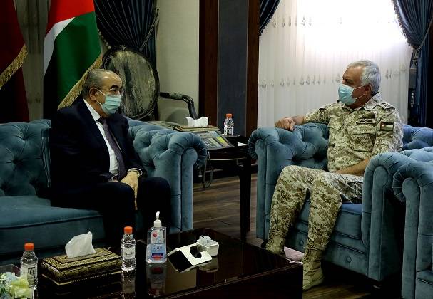 رئيس هيئة الأركان المشتركة يستقبل رئيس جامعة مؤتة