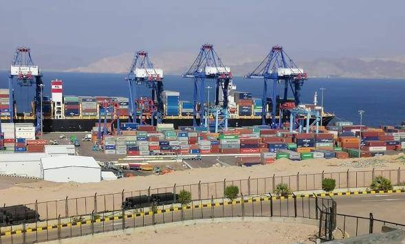 بحث حل قضية المعاينة في ميناء العقبة