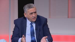 وزير الصحة يبشر الأردنيين بشأن لقاح كورونا