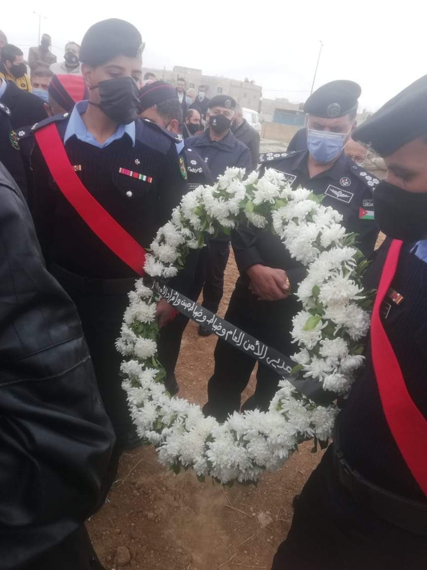 الأمن يشيع جثمان العميد النوايسه