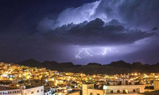 زخات رعدية متوقعة السبت