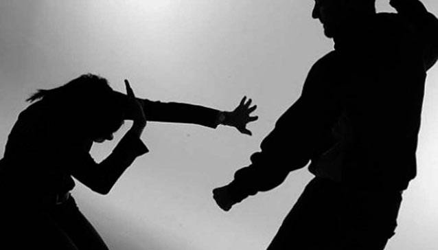 ارتفاع العنف الأسري 30 في الشهر الأول من الحظر