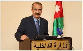 وزير الداخلية يوعز بعدم تكفيل أصحاب السوابق الجرمية