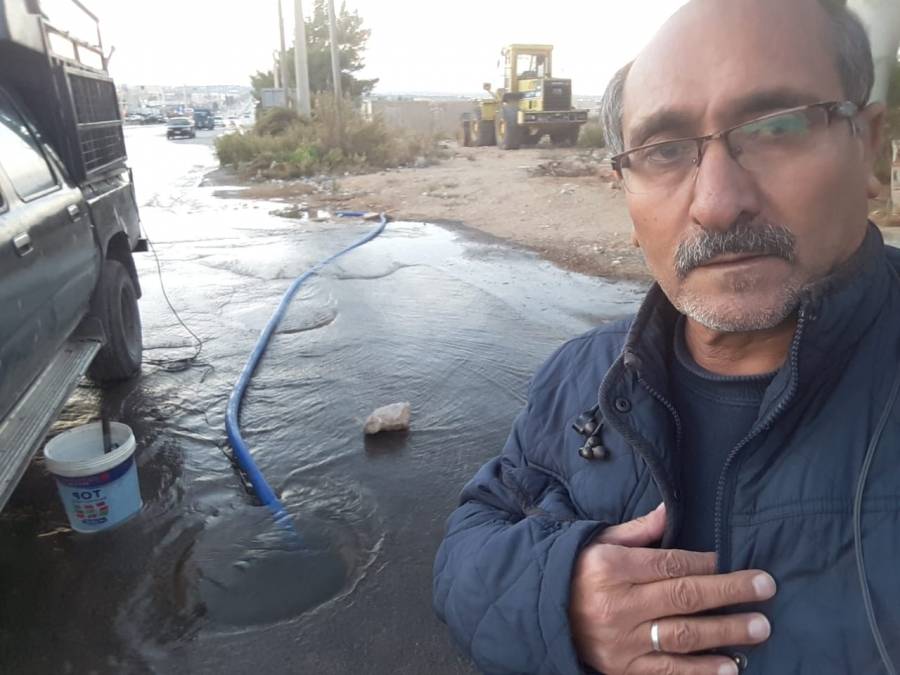 مواطنون بين مدينة القصر والياروت يشتكون من هدر مياة...صور 