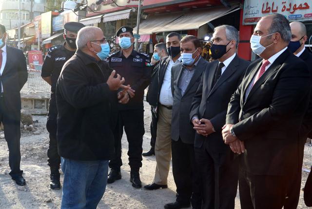 Interior minister inspects rainwater drainage project in downtown Amman