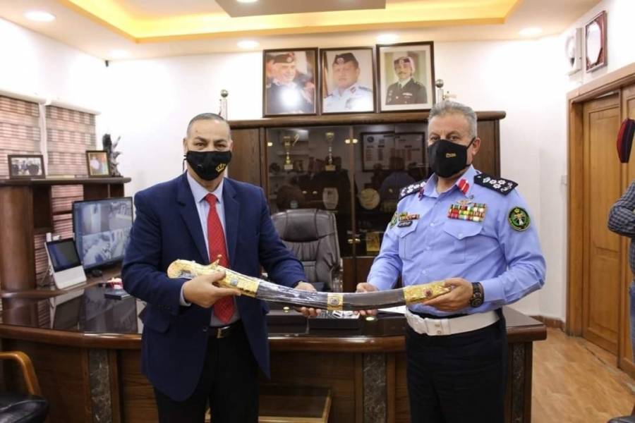 المجلس الامني المحلي لمركز امن الهاشمي يزور ادارة السير_ صور