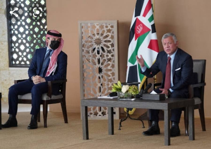 الملك يلتقي شخصيات من محافظات عدة ... صور