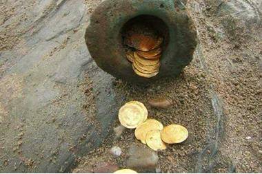 ماحقيقة العثور على كنوز رومانية في وسط البلد بعمان؟؟