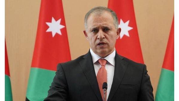 القطامين: قرار الاغلاق يأتي من لجنة الأوبئة ولا علاقة للحكومة به