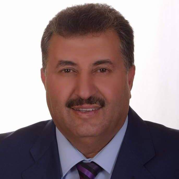 العودات رئيس مجلس النواب لا خاله وزير ولا عمه رئيس وزراء.