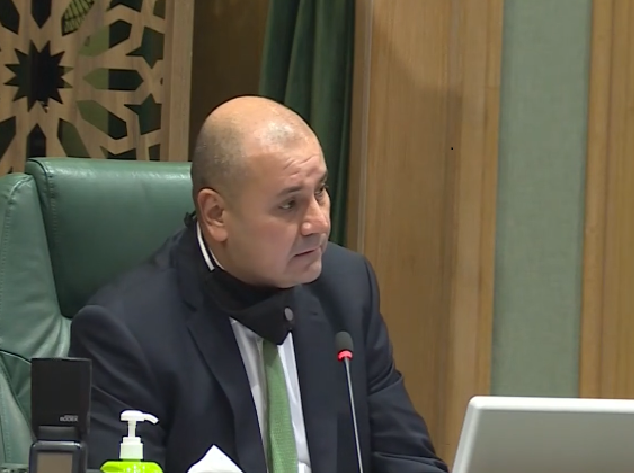 العودات: نتعهد بدراسة آثار أوامر الدفاع