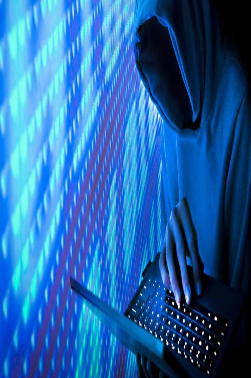 الأمن يحذر  من اختراق الحسابات على تطبيق الواتس اب عن طريق روابط مجهولة