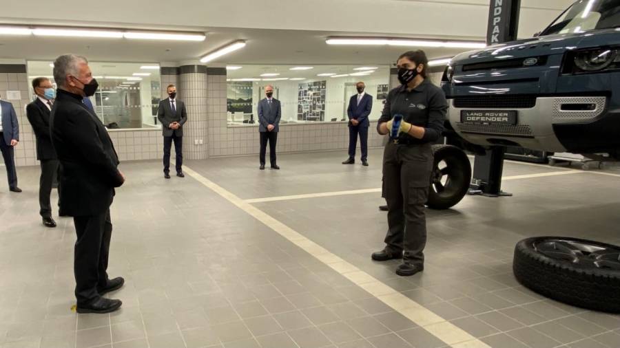 الملك يفتتح أكاديمية جاكوار لاند