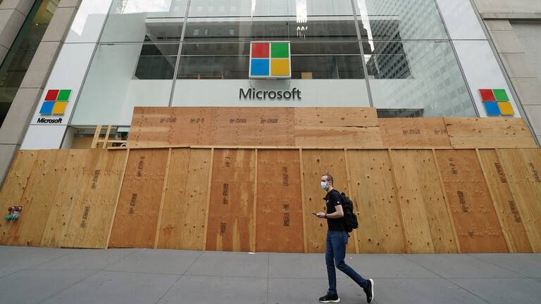 نيويورك تايمز: رئيس مايكروسوفت ينفي تعرض شركته لهجوم سيبراني