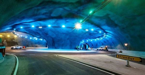 شوارع وميادين في شبكة انفاق تحت اعماق البحر في جزر فارو