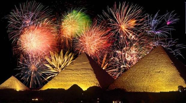 مصر تمنع الاحتفالات برأس السنة