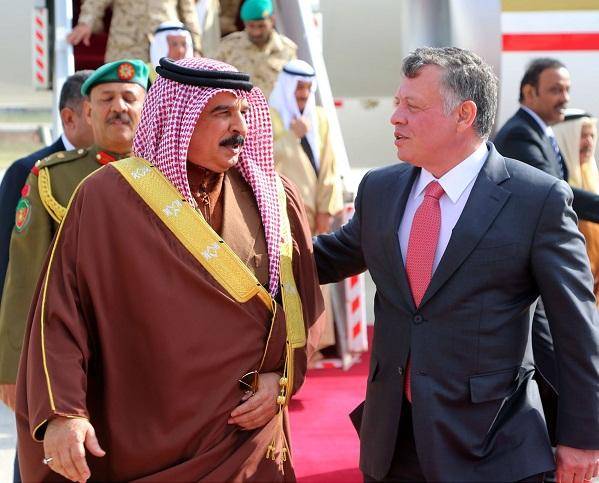 الملك يزور البحرين