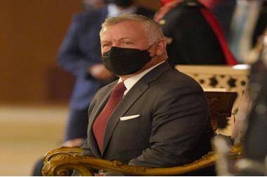 الملك يستمع إلى رد مجلس الأمة على خطاب العرش