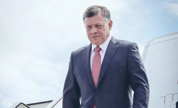 الملك يغادر إلى البحرين