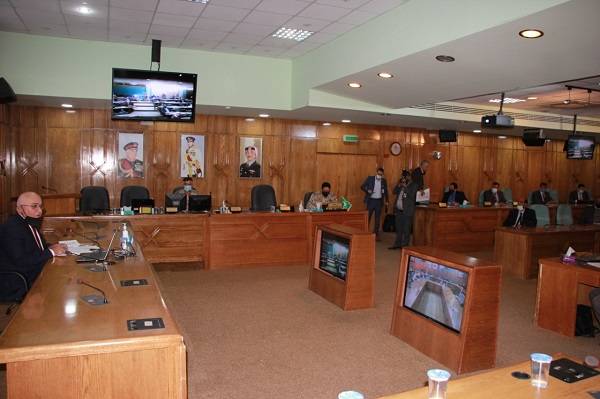 وزير الشؤون السياسية والبرلمانية يحاضر في كلية الدفاع الوطني