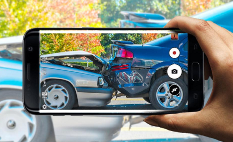 الأمن للأردنيين: تصوير حوادث المرور يعيق وصول سيارات الإسعاف و يؤخر عمليات الإنقاذ و فيه اختراق للخصوصية