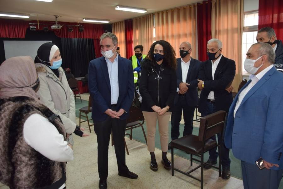 المفلح والنابلسي يتفقدان مراكز تسجيل الدعم التكميلي وتكافل(3)... صور