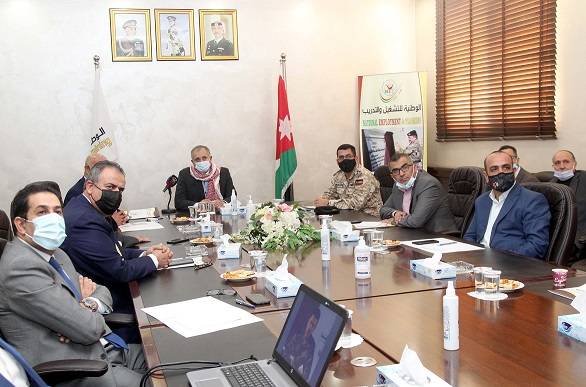 وزير العمل يزور الوطنية للتشغيل والتدريب