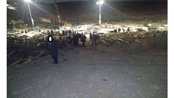 عاجل : الأمن العام : القبض على سائق جرافة و شخص آخر طلب منه توسعة طريق داخل مقبرة الرصيفة و إحالتهما الى القضاء