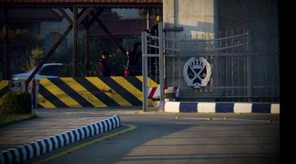 ضبط سائق مركبة قادها بطريقة متهورة شارع مكتظ