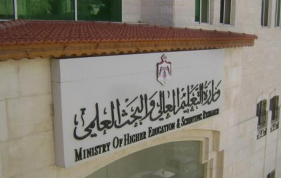 40 ألف طالب استفادوا من المنح والقروض