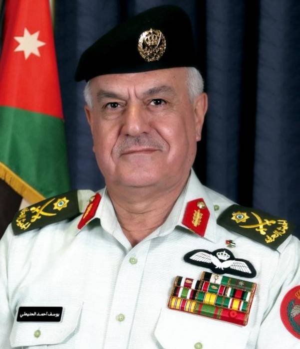 رئيس هيئة الأركان المشتركة يوجه بزيادة عدد فحوصات كورونا