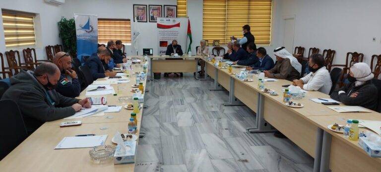 الكباريتي… القطاع السياحي والتجاري بالعقبة في ( الانعاش )