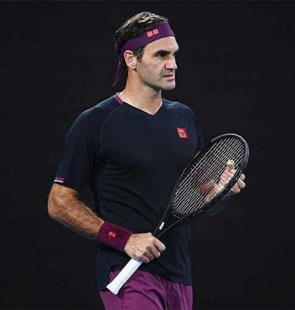 Federer out of Australian Open after knee surgery