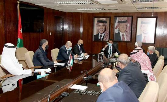 وزير المياه يبحث مطالب محافظة معان