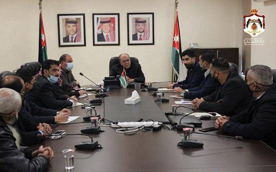 لجنة لدراسة أوضاع قطاع التكسي الأصفر