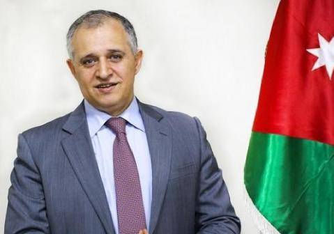 وزير العمل يقرر اعتماد رخص المهن المنتهية لعام 2020 لغايات إصدار تصاريح العمل لغاية 2021331