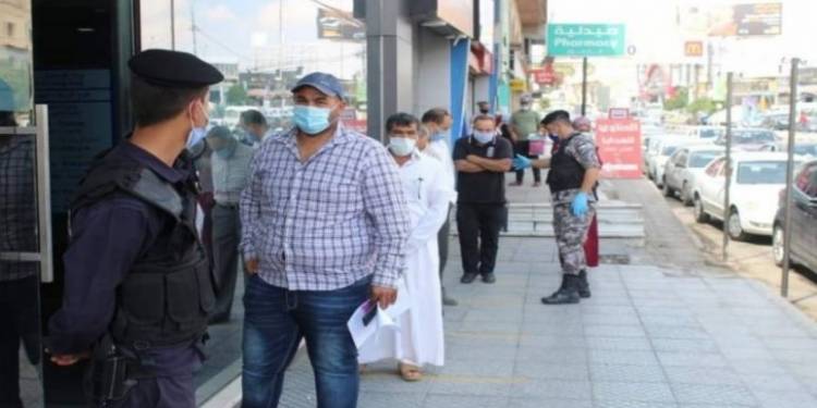 الزرقاء: تحرير 6 مخالفات لمواطنين ومنشآت تجارية