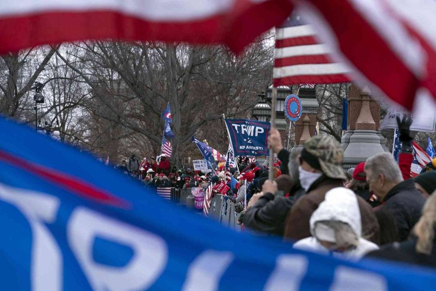 إعلان حظر التجول في واشنطن ابتداء من الـ6 مساء