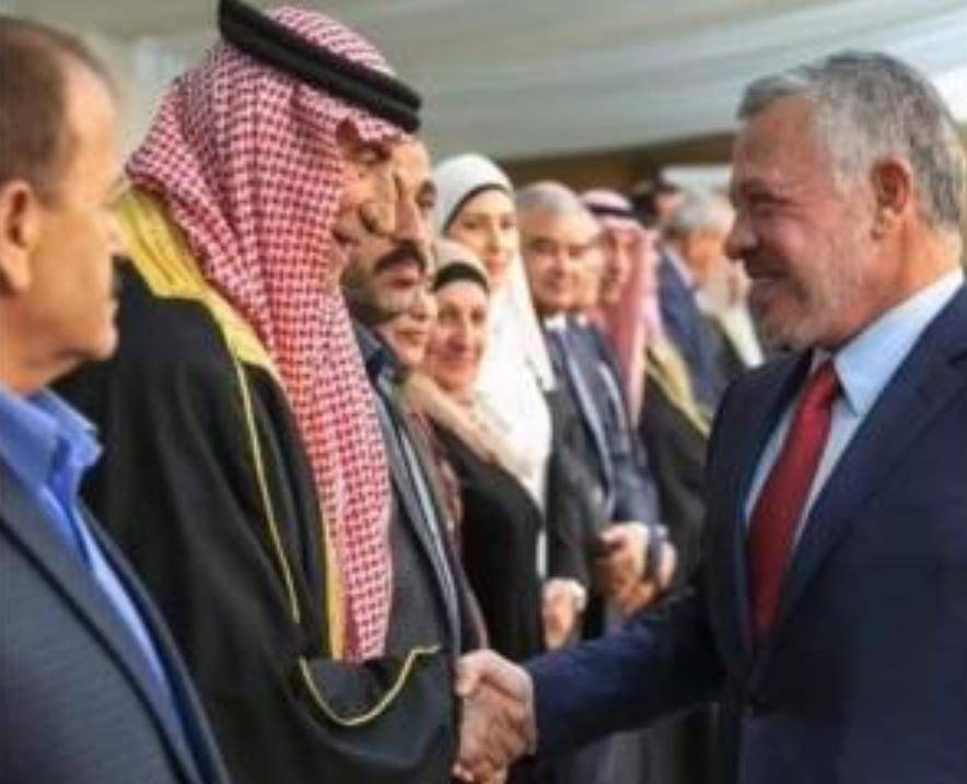 جلالة الملك يهاتف الشيخ سلطان الخوالده معزيا بوفاة الشيخ نايف الفارس الخوالدة 